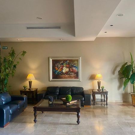 Hotel Santa Fe Camargo Esterno foto